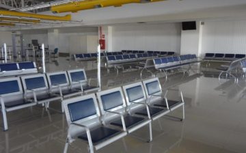 Dentro do SJK Airport